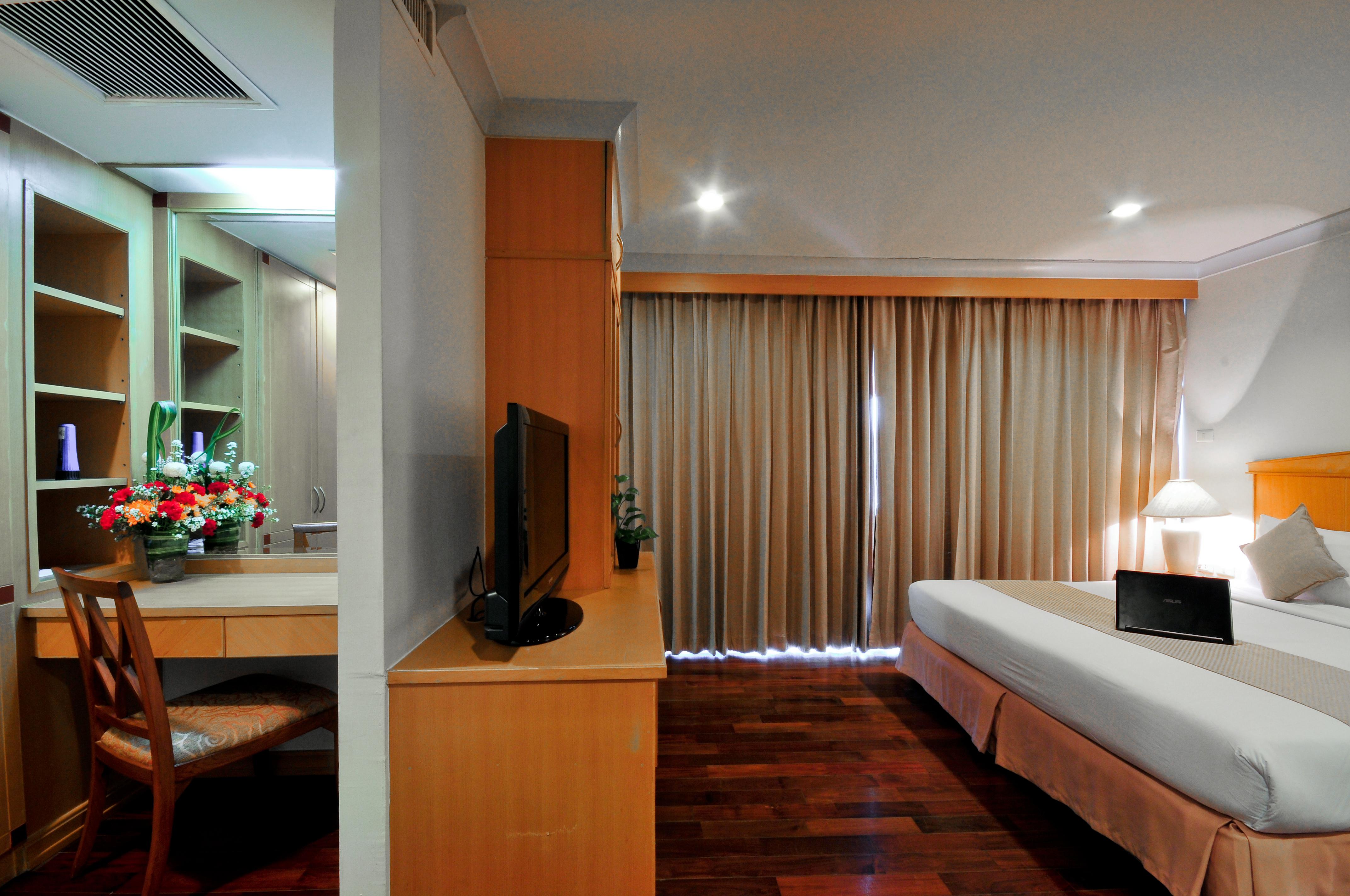 Admiral Suites Бангкок Екстер'єр фото