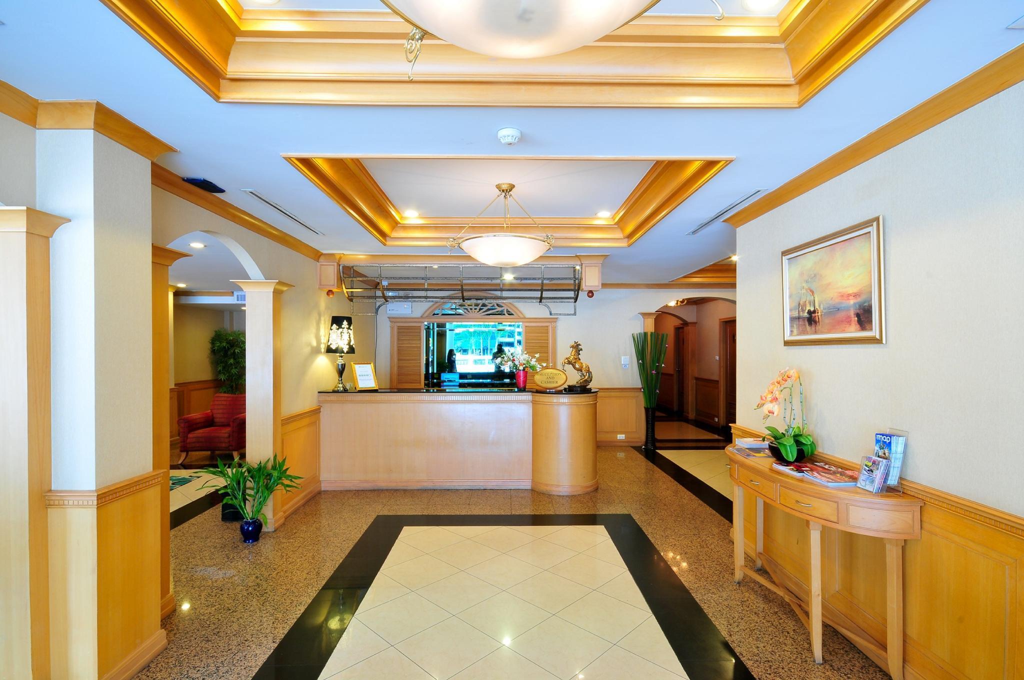 Admiral Suites Бангкок Екстер'єр фото