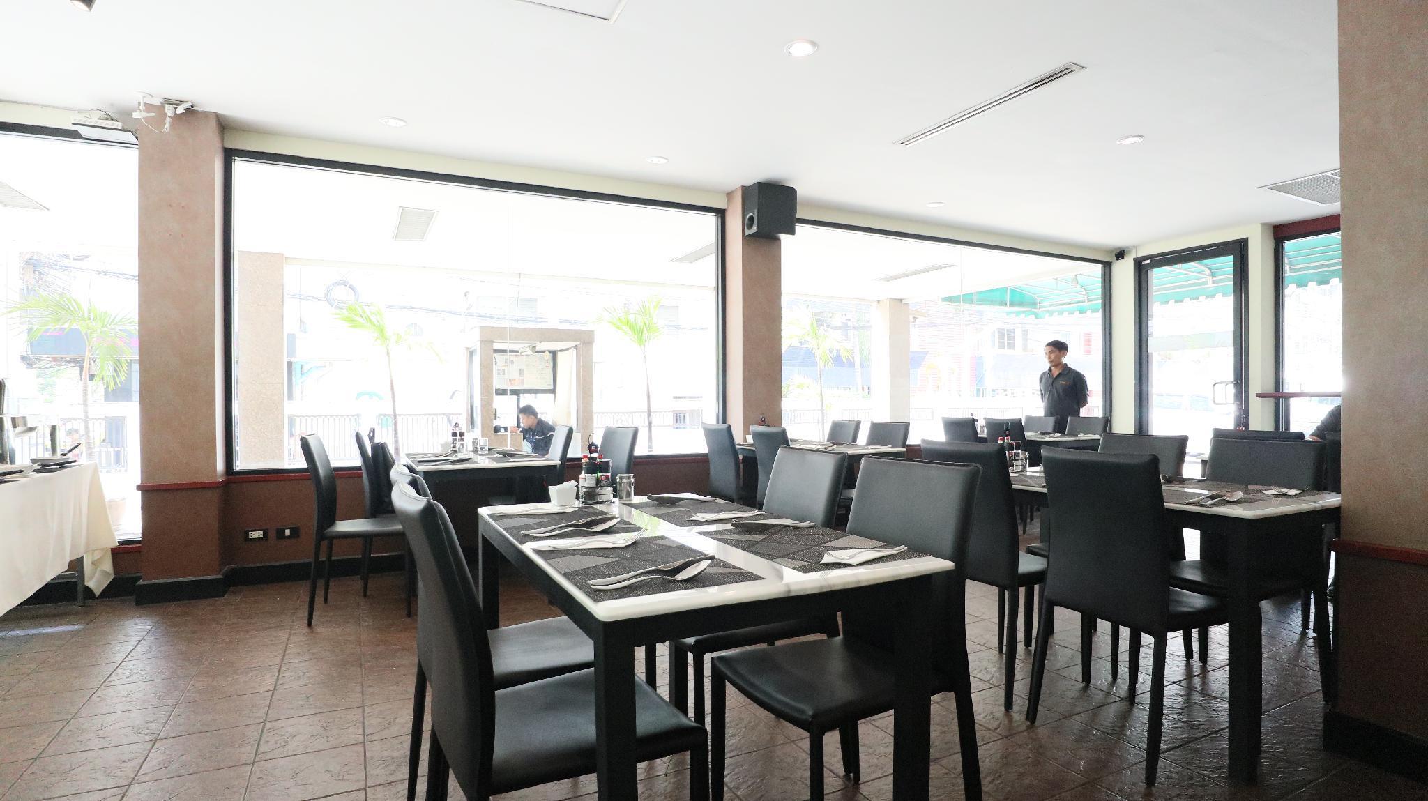 Admiral Suites Бангкок Екстер'єр фото