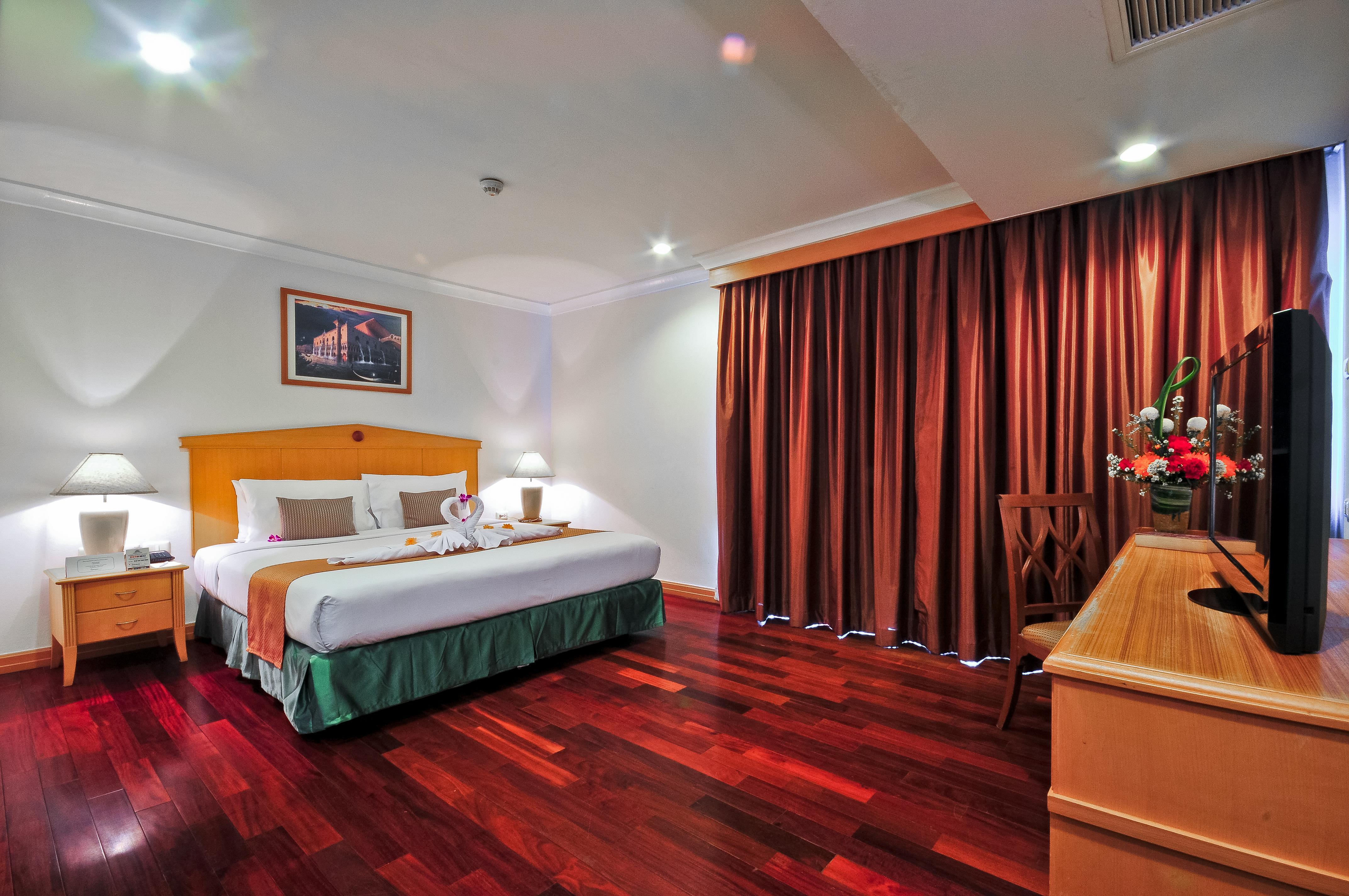 Admiral Suites Бангкок Екстер'єр фото