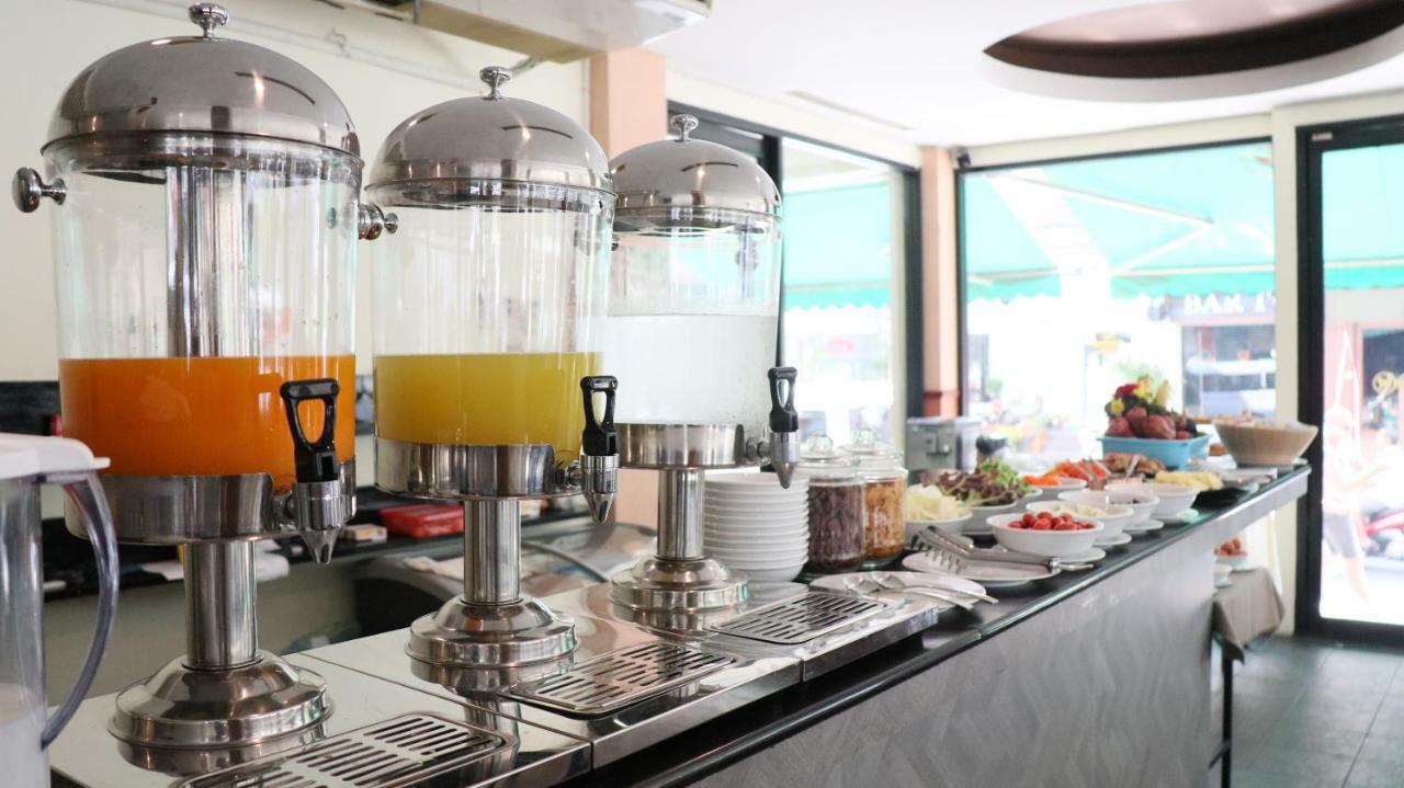 Admiral Suites Бангкок Екстер'єр фото