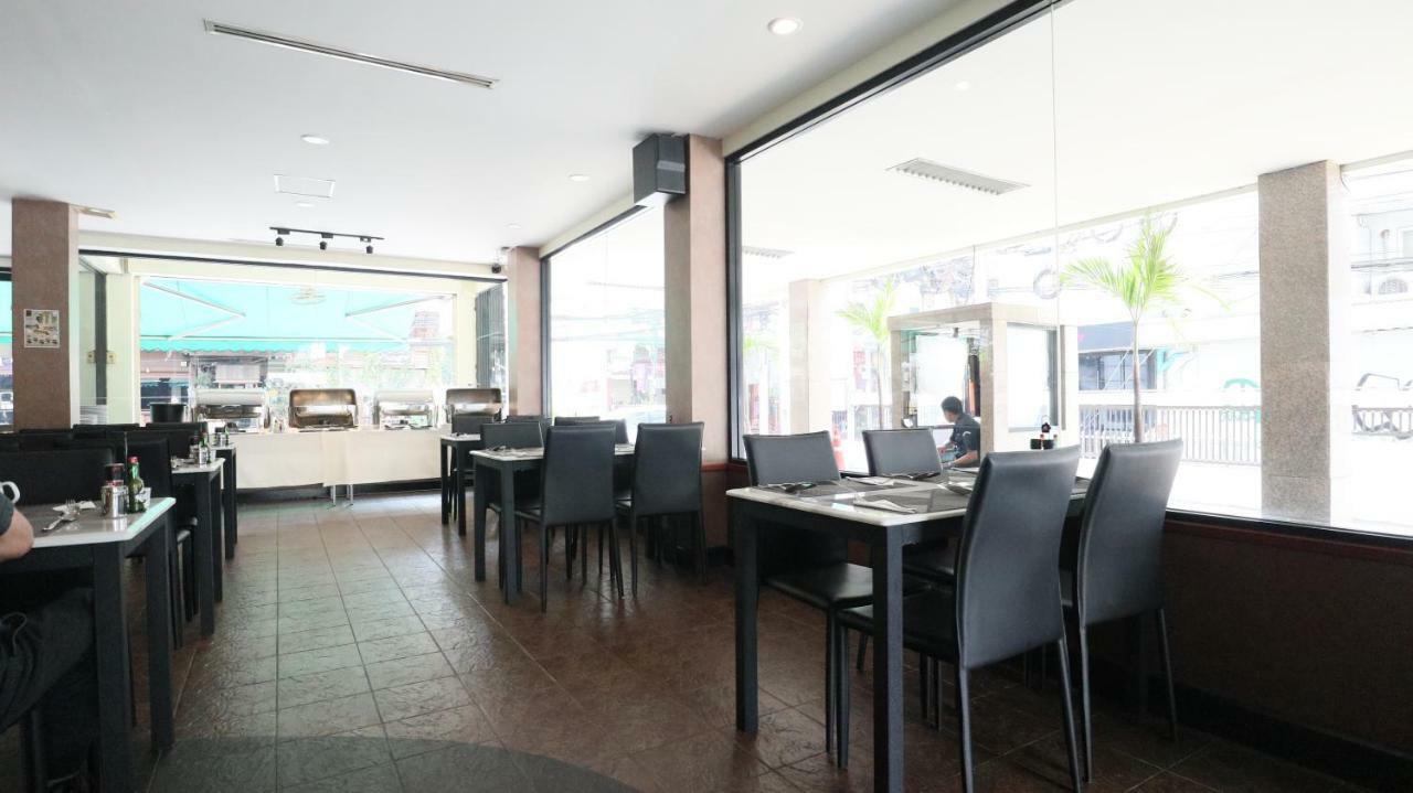 Admiral Suites Бангкок Екстер'єр фото