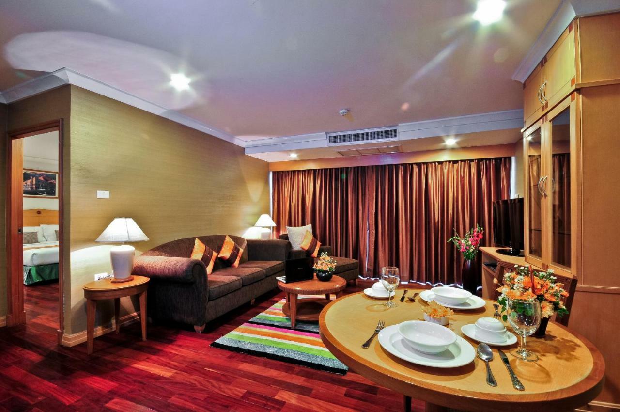 Admiral Suites Бангкок Екстер'єр фото